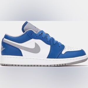 Jordan 1 low True Blue cement